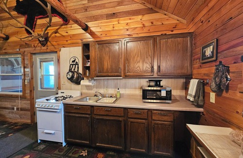 Mosby Cabin | Hunting Cabin-Triple M Elk Camp