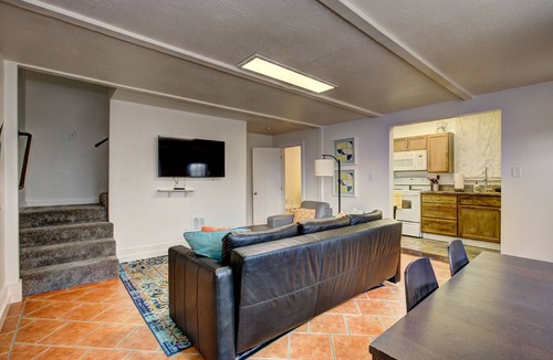 North End Apartment | Hyde Park Hyde Out Apt 5