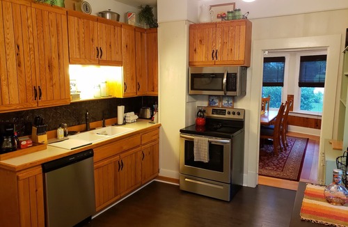 Amsterdam House | Idyllic setting near Bozeman International Airport