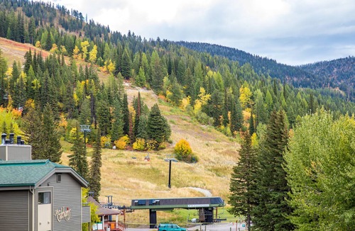 Whitefish Condo | Immaculate condo in the heart of Whitefish Mountain Resort Village -Skiing is just a few steps away