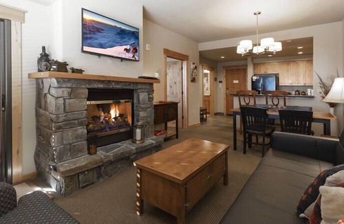 Whitefish Condo | Immaculate ski in ski out condo - direct ski in and out, winter hot tub , gym, covered parking!!