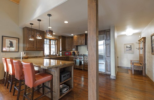 Whitefish House | Incredible luxury townhome in downtown Whitefish! 1 block from all downtown shops and restaurants