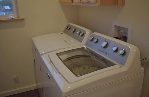 Whitehall Apartment | Jefferson River Loft