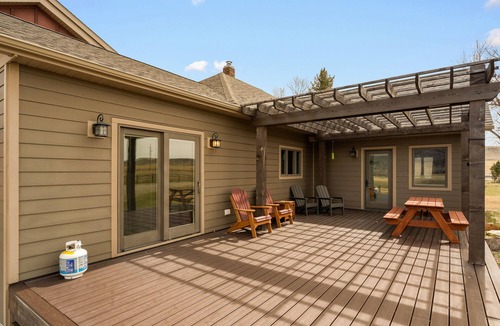 Three Forks House | Jefferson Springs Ranch House- Winter dates available!