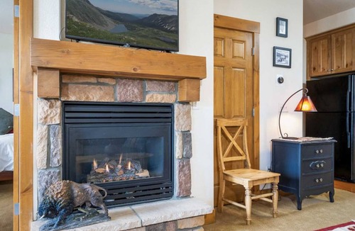 Granby Condo | Kicking Horse Ski In/Out 2 bedroom condo in Granby Ranch with Hot Tub - Sleeps 6