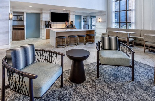 Glendale Condo | King & Queen 2BR Suite | Cherry Creek, Denver