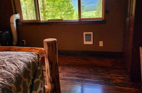 Whitefish Cabin | KM Ranch Hideaway Cabin