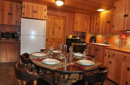 West Glacier Cabin | Lake home w private deck in Glacier Park, 1 wk left Sept. 3bd 2b. Near McD lodge
