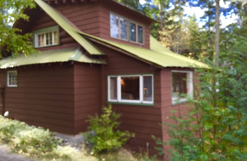 West Glacier Cabin | Lake home w private deck in Glacier Park, 1 wk left Sept. 3bd 2b. Near McD lodge