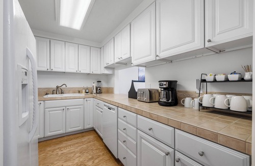 McCall Condo | Lake Time - Crystal Beach - Lakefront - Beach - Seasonal Pool