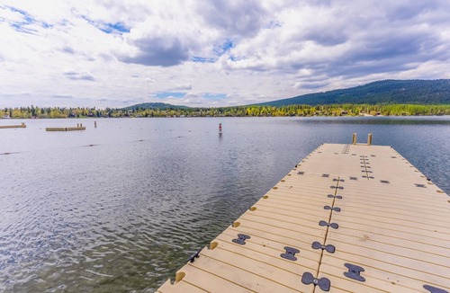 Whitefish Condo | Lakefront Condo w/ Lovely Views, Beach Access & Pool/Hot Tub/Sauna