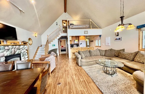 Polson House | Lakefront Retreat on Flathead Lake, Close to Glacier National Park