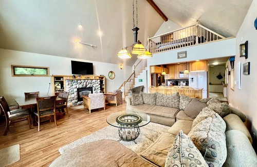 Polson House | Lakefront Retreat on Flathead Lake, Close to Glacier National Park