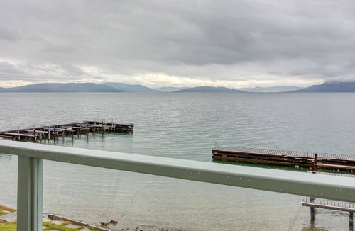 Polson Apartment | Lakefront studio with lake & mountain views, central AC & swimming dock