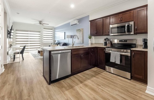 Johnstown Apartment | Landing | Beautiful 2BD, Gym, Yoga Studio