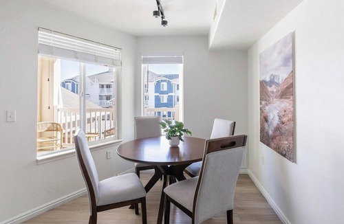 Herriman Apartment | Landing | Beautiful 3BD, Clubhouse, Game Room