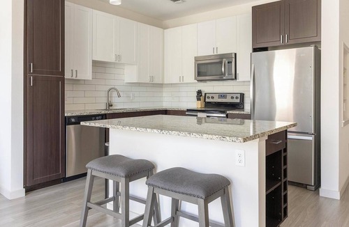 City Park Apartment | Landing | Chic 1BD, Yoga Studio