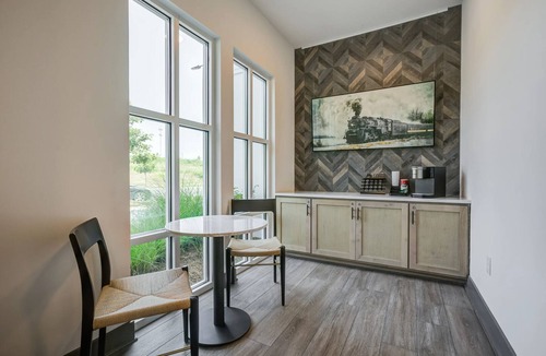 Charlotte Apartment | Landing | Incredible 1BD, Pool, Gym