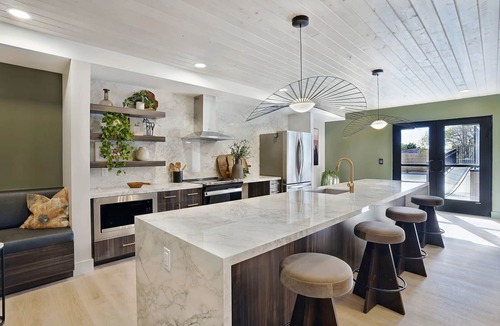 People's Freeway Apartment | Landing | Stylish 1BD, Clubhouse, Gym