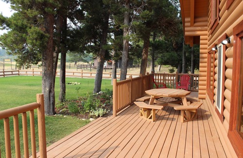 East Glacier Park Village House | Large Beautiful Log Home in East Glacier Park