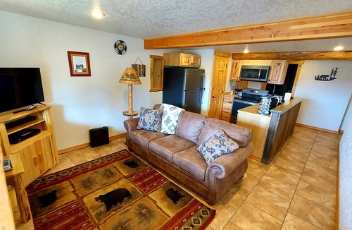 Libby Cabin | Legacy Lodge - Log Home Retreat - 5 bed 2 bath with stunning mountain views !
