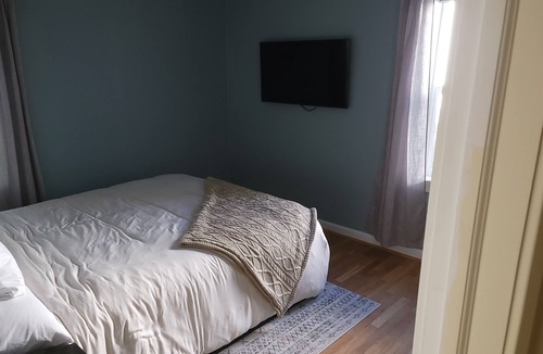 Central - Terry House | Less than two miles to both hospitals, seven blocks to downtown! Historic charm!