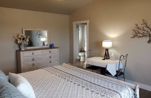 Billings House | Little Bit-O-Country Glam
