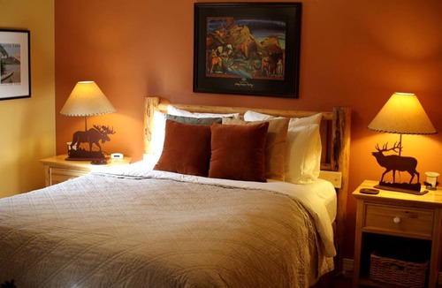 Polebridge Cabin | Lodge ∙ 1 bedroom ∙ 2 guests