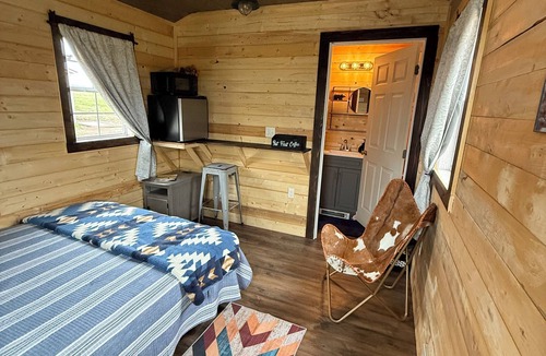 Browning Cabin | Lone Walker