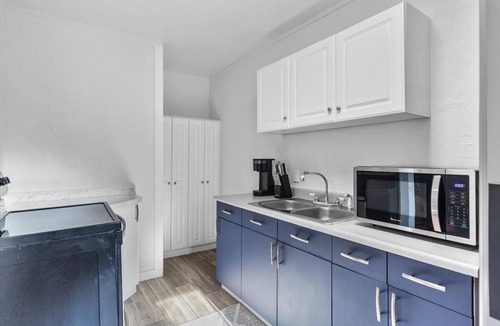 Central - Terry Apartment | Lovely 1BR Hideaway: Fully Furnished, Unit 214