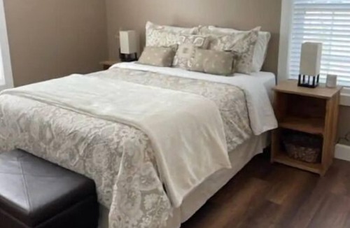 Frenchtown Apartment | Lovely 2- bedroom private guest house