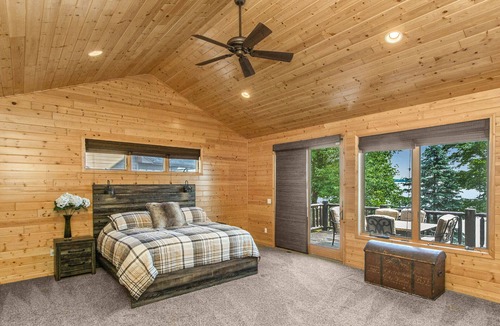 Nisswa Cabin | Luxurious Expansive Cabin Escape on Gull Lake!