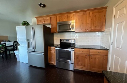 North Salt Lake Apartment | Luxury 3 bedroom modern home minutes Salt Lake