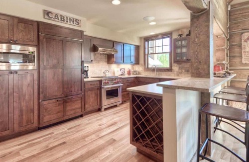 Powder Ridge Cabin | Luxury 5 Bedroom Big Sky Retreat
