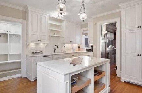 East Isles House | Luxury 6600 sq.ft Stunning Home/Sleeps 10+