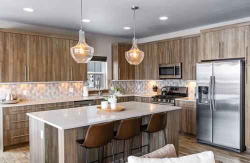 Bozeman House | Luxury Accommodations on the Park with Big Mountain Views