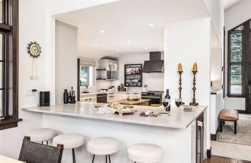 Avon Villa | Luxury Beaver Creek 7-Bed Golf Retreat | Central Air, Hot Tub, Golf Views