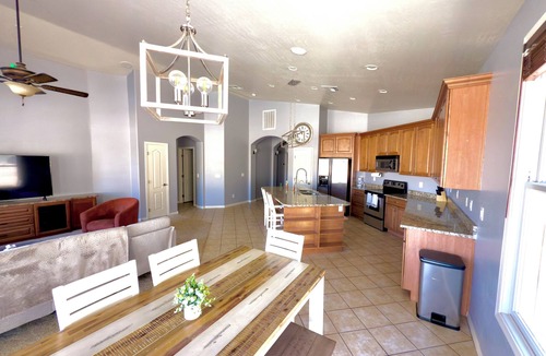 South Mountain House | Luxury Desert Oasis