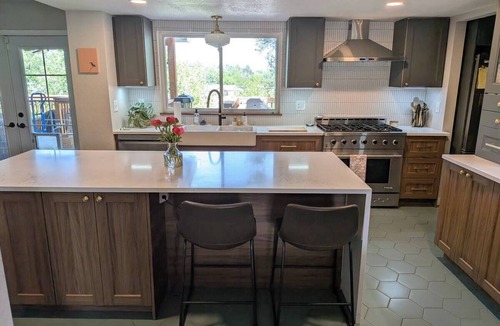 Lakewood House | Luxury Red Rocks 5-bedroom house with hot tub, fireplace & more in Lakewood, CO