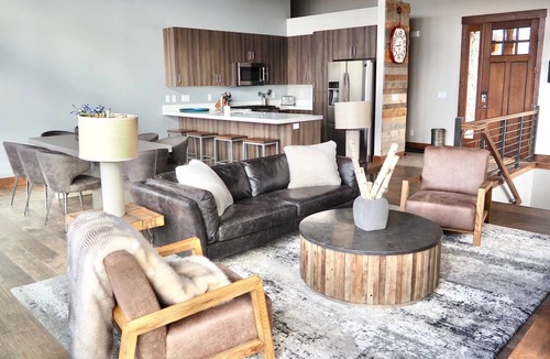 Eden House | Luxury Ridge Ri504 |Ski Retreat |Hot Tub & Game Rm