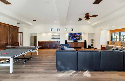 Central Scottsdale House | Luxury Single Story Home w/Pool House, Heated Pool/Spa, Outdoor Living, Fire Pit, Garage Parking!