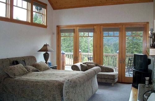 Trout Creek Cabin | Luxury Suite with a Fireplace for a Lodge Getaway in Northwest, Montana