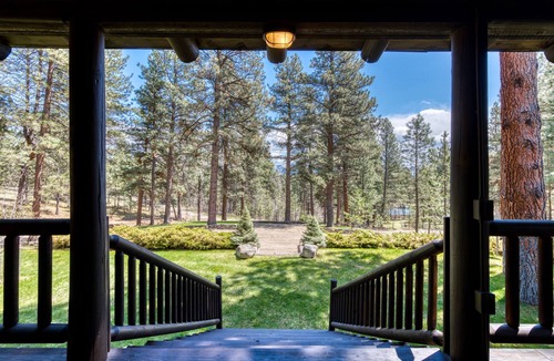 Grantsdale Cabin | Main & Guest Cabin on 3 Acres in Woods with Pond