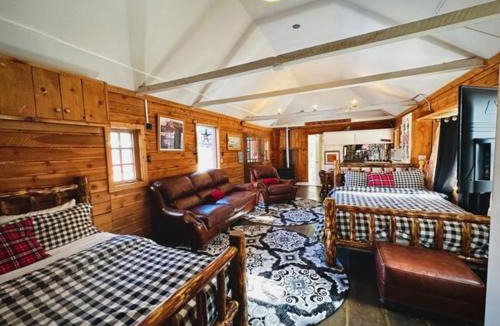 Red Lodge House | Mavericks Corner