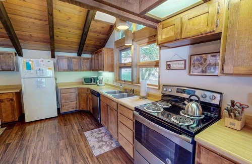 Joseph House | Meadowlark with beautiful Wallowa Lake views