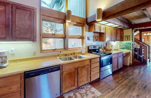 Joseph House | Meadowlark with beautiful Wallowa Lake views