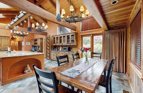 Caspar House | Mendocino Oceanfront Home - Hot Tub & BBQ