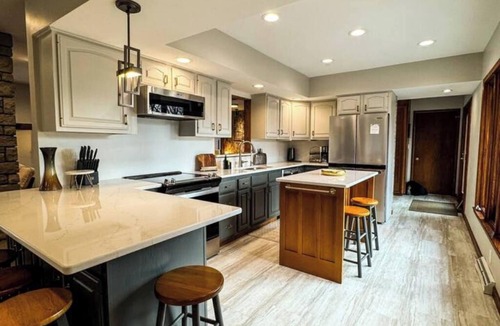 Willmar House | MI CASA- 4 Bd- Mega Playground