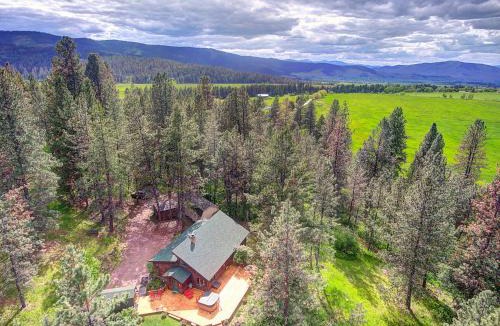 St. Ignatius House | Mission Mountain Getaway