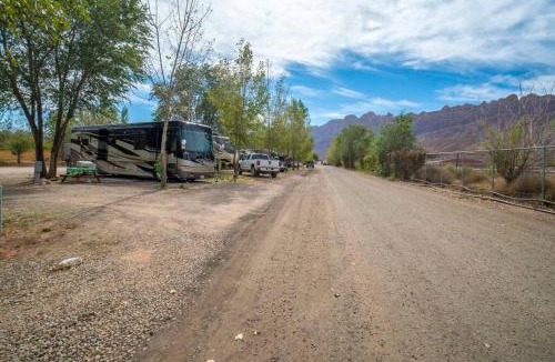 Moab South Valley House | Moab RV Resort Family Tipi OK1